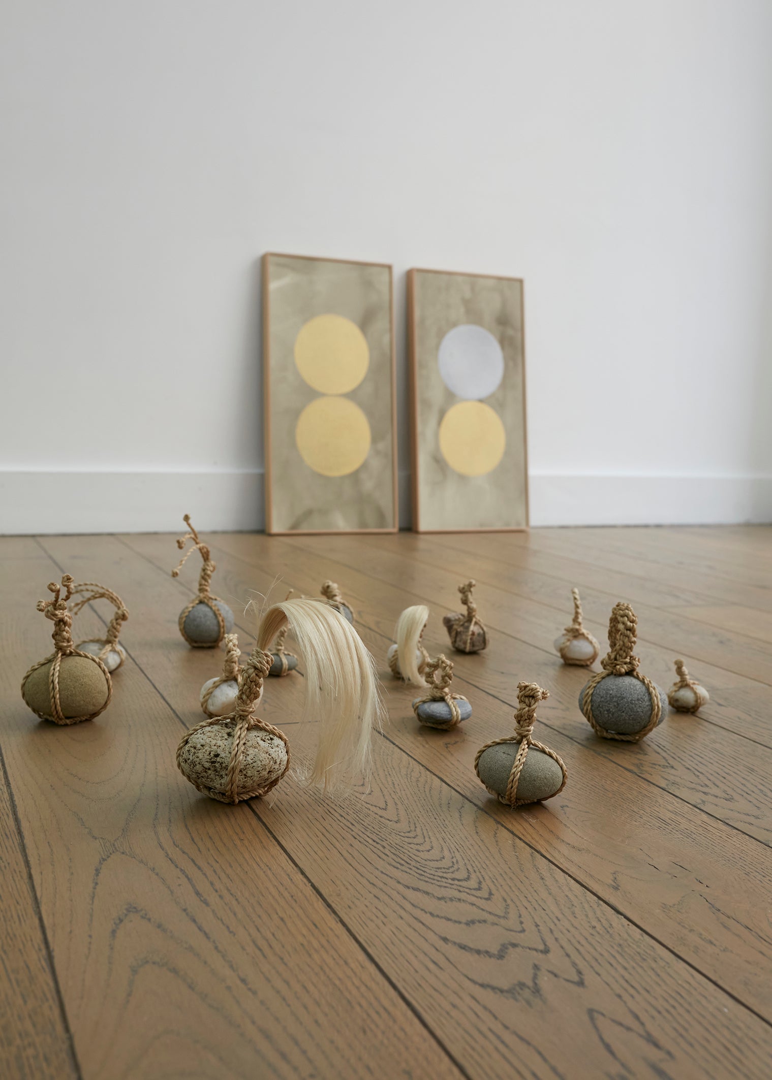 Exhibition view featuring works by Ko Kado and Tosei Shinabe